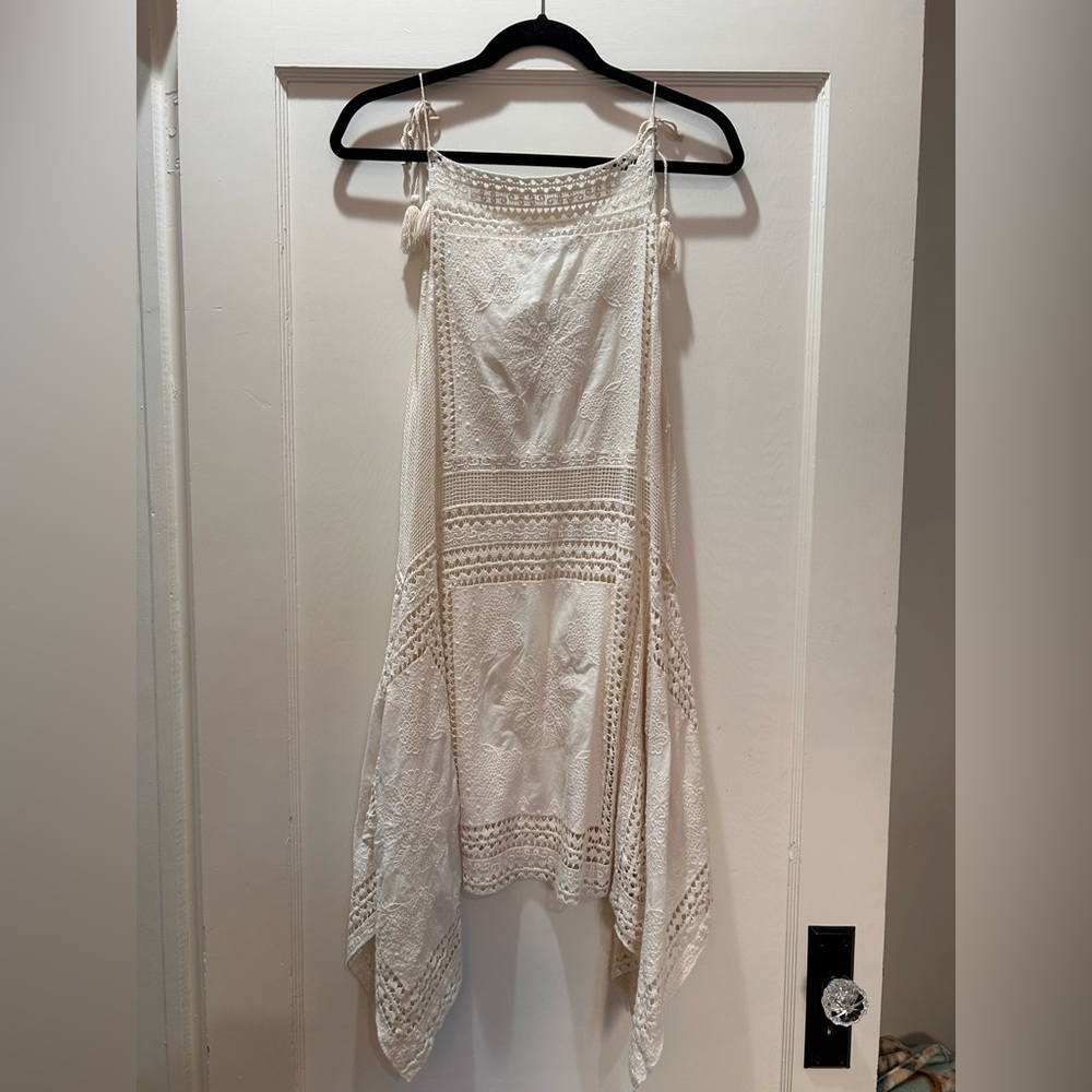 Cream Lace Sleeveless Dress